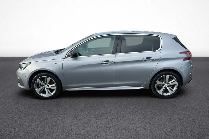 Image secondaire du véhicule 4