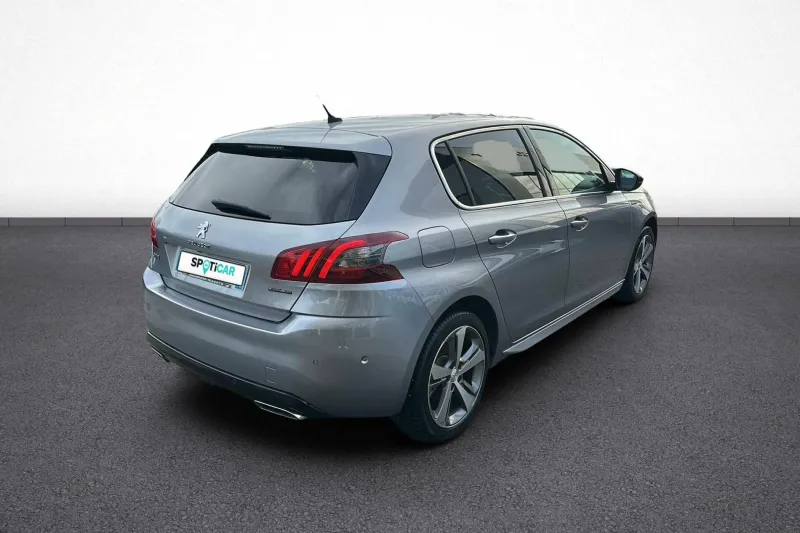 Image secondaire du véhicule 7