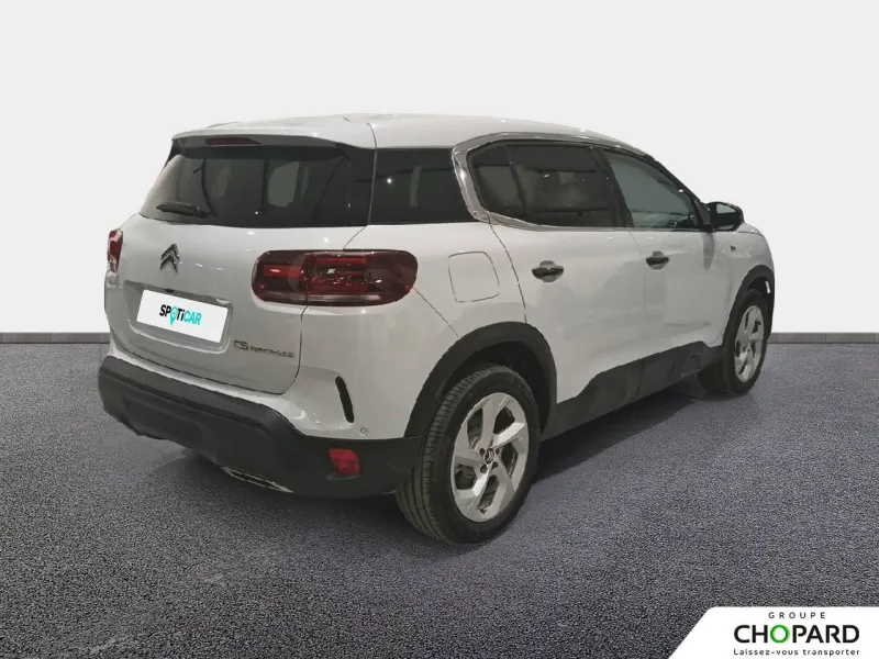 Image secondaire du véhicule 9