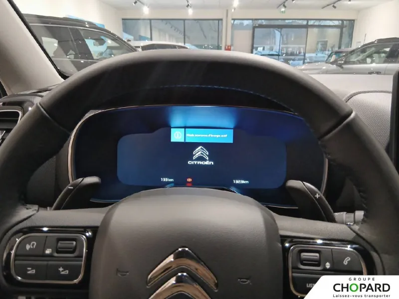 Image secondaire du véhicule 19