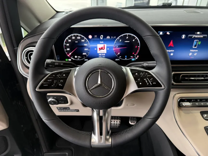 Image secondaire du véhicule 14