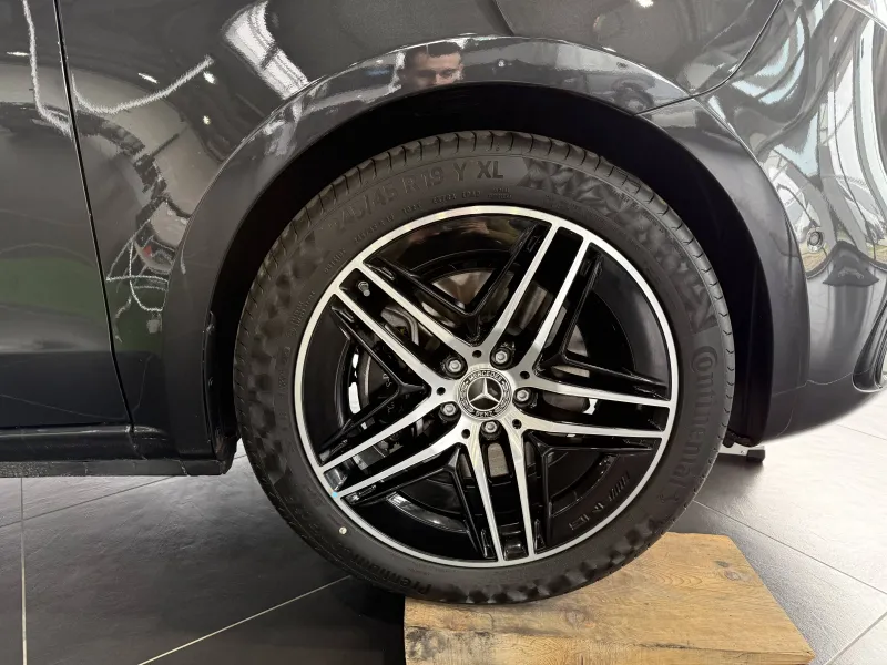 Image secondaire du véhicule 19