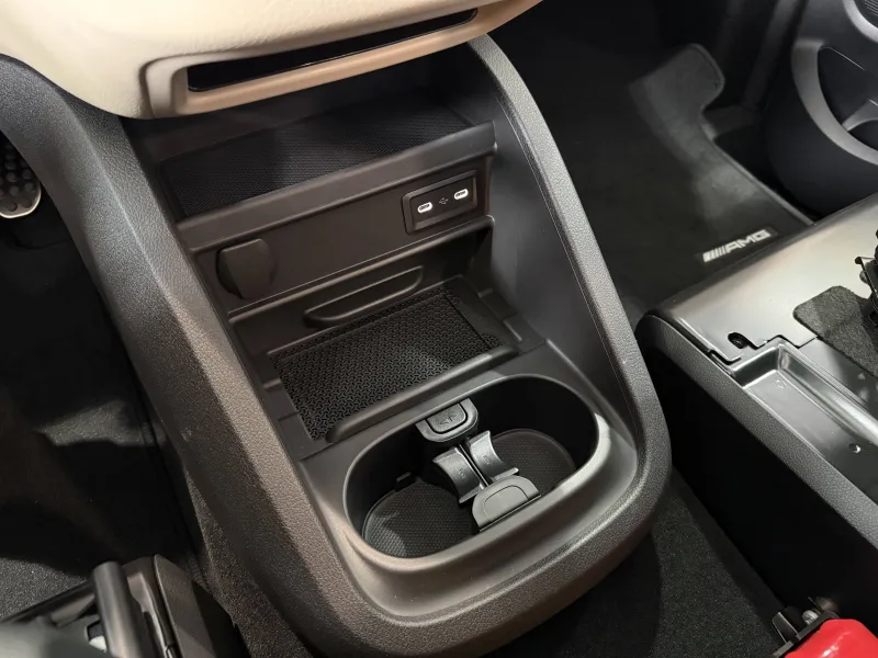 Image secondaire du véhicule 36