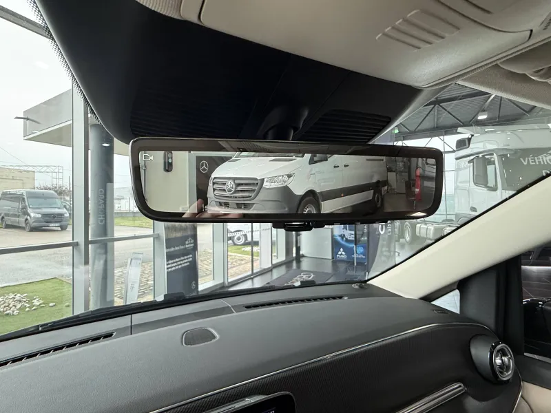 Image secondaire du véhicule 40