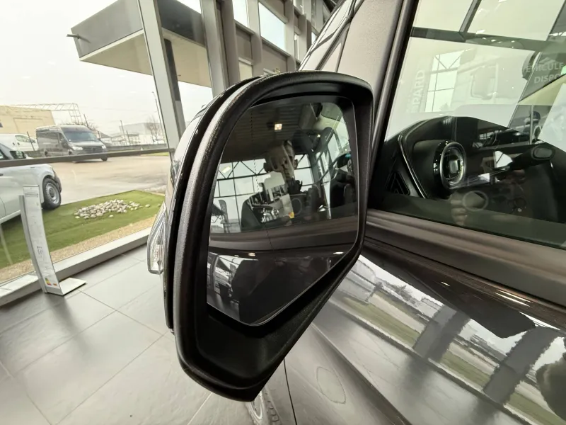 Image secondaire du véhicule 52