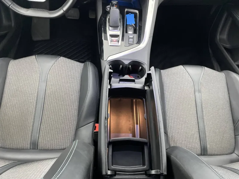 Image secondaire du véhicule 26