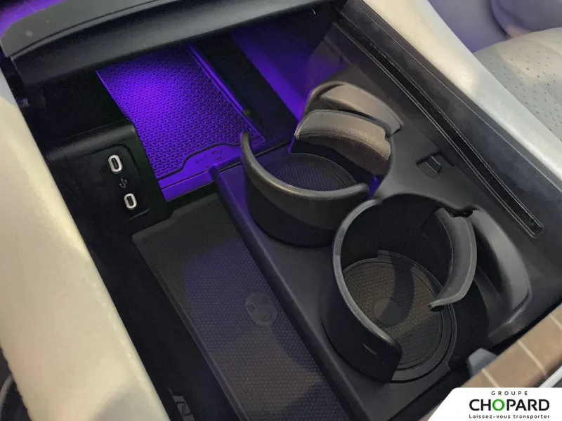 Image secondaire du véhicule 24