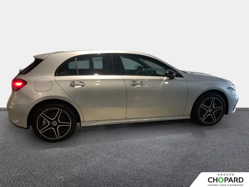 Image secondaire du véhicule 10