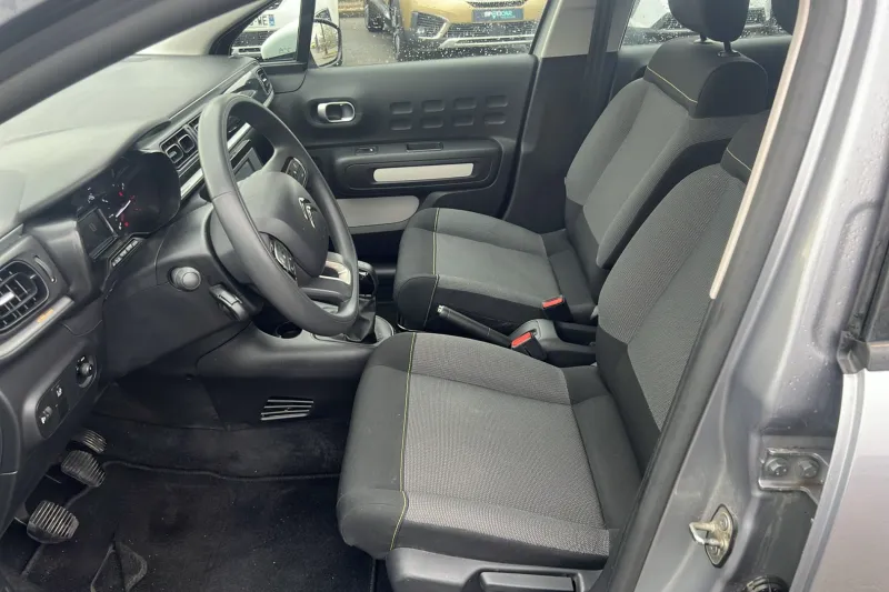 Image secondaire du véhicule 10