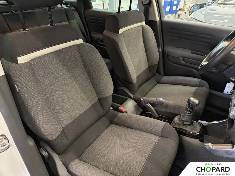 Image secondaire du véhicule 14