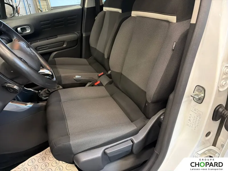 Image secondaire du véhicule 19