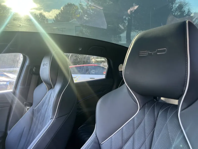 Image secondaire du véhicule 4