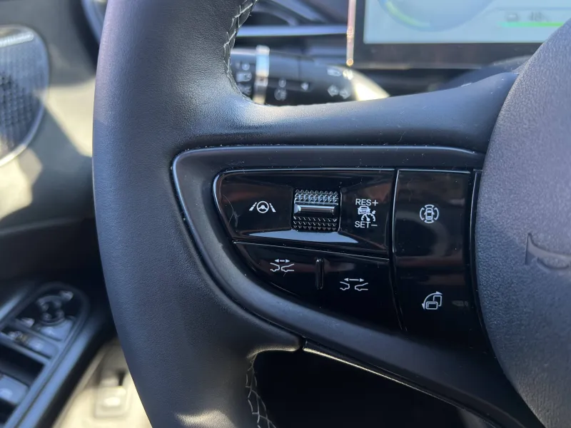 Image secondaire du véhicule 9