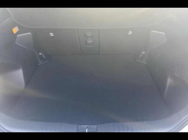 Image secondaire du véhicule 10