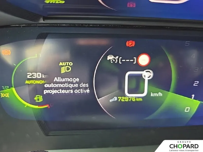 Image secondaire du véhicule 9