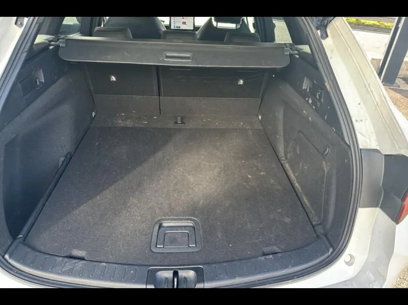 Image secondaire du véhicule 10