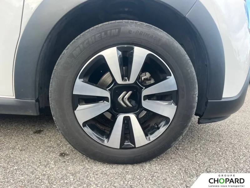 Image secondaire du véhicule 12