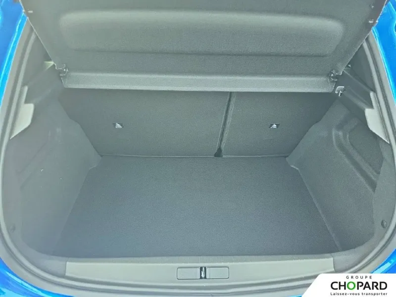 Image secondaire du véhicule 9