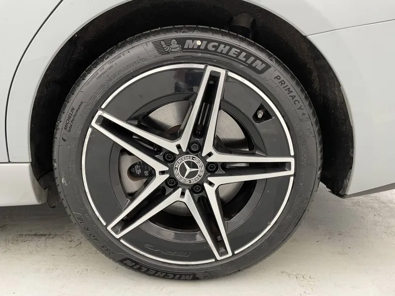 Image secondaire du véhicule 18