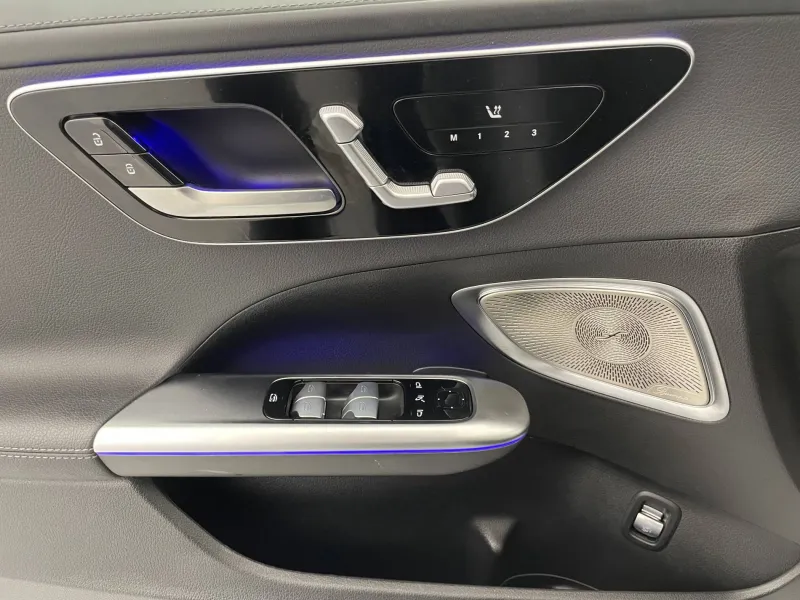 Image secondaire du véhicule 29