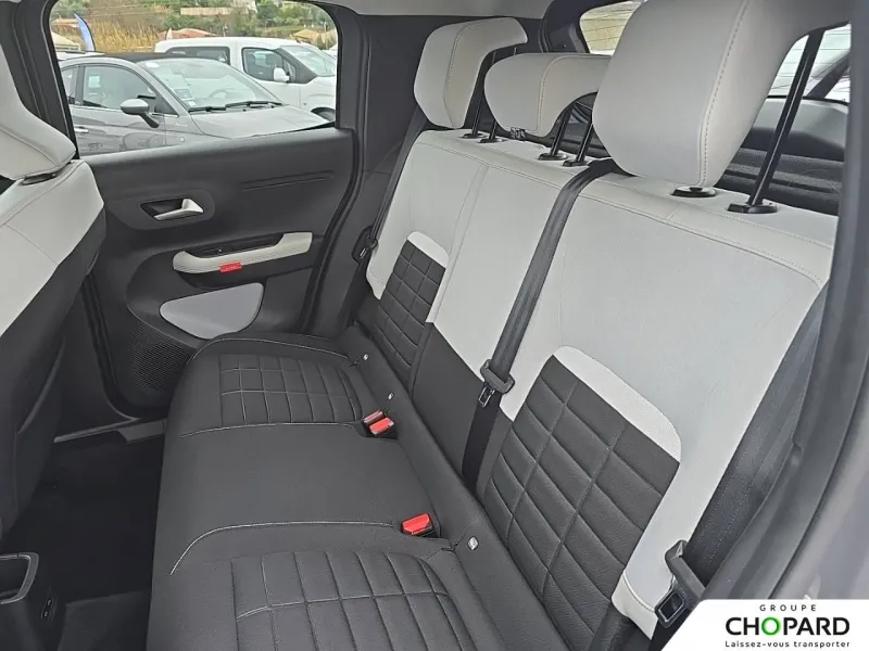 Image secondaire du véhicule 12