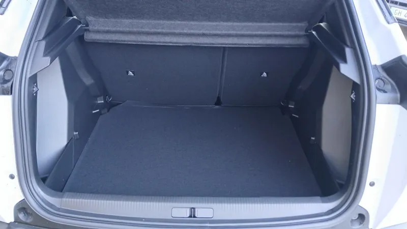 Image secondaire du véhicule 10