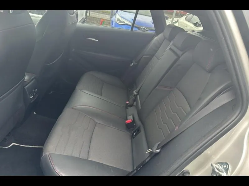 Image secondaire du véhicule 12