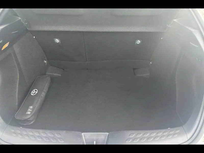 Image secondaire du véhicule 10