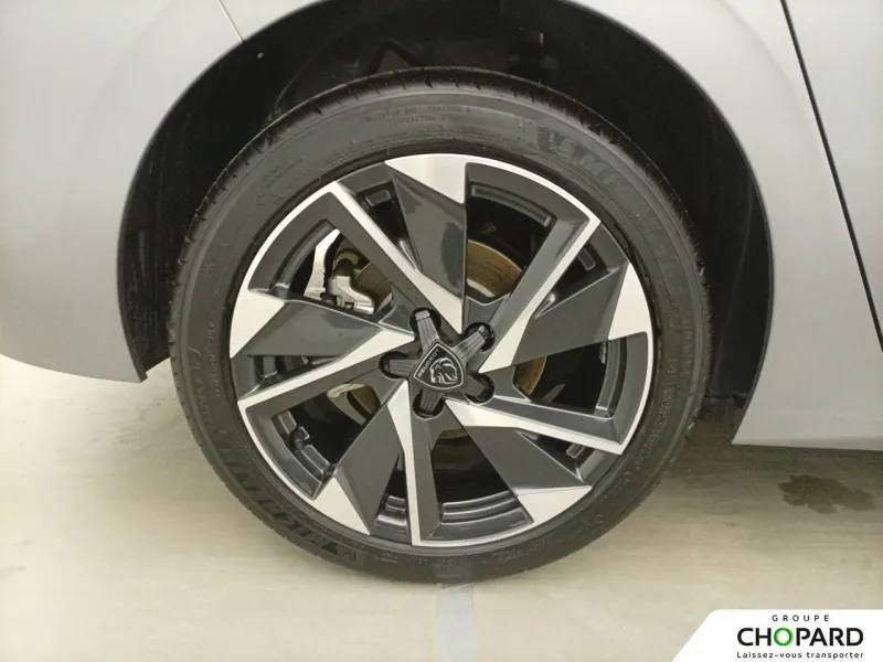 Image secondaire du véhicule 13