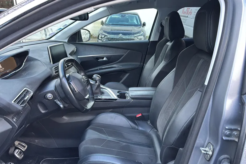 Image secondaire du véhicule 11