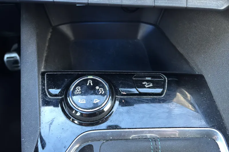 Image secondaire du véhicule 25