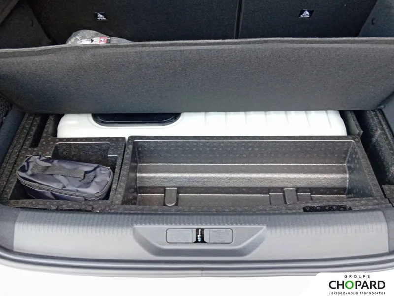 Image secondaire du véhicule 24