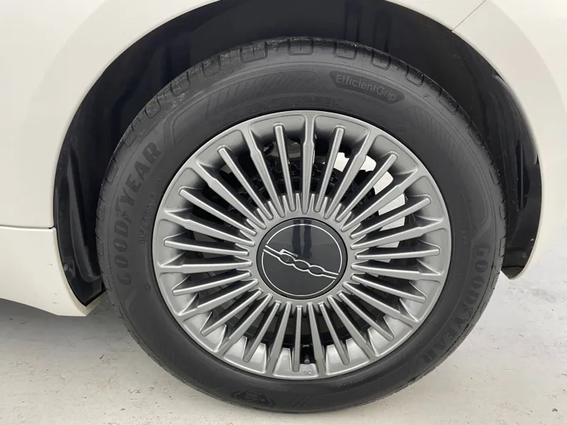 Image secondaire du véhicule 17