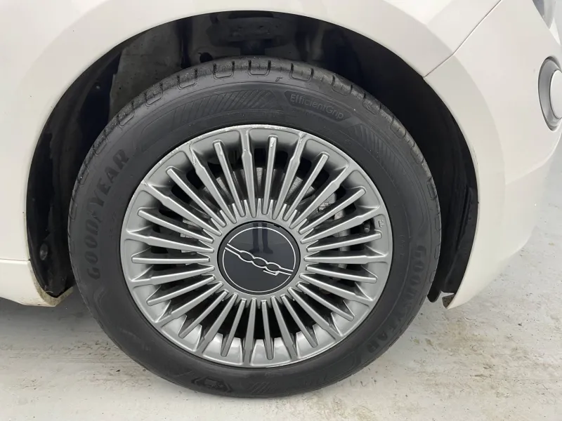 Image secondaire du véhicule 19