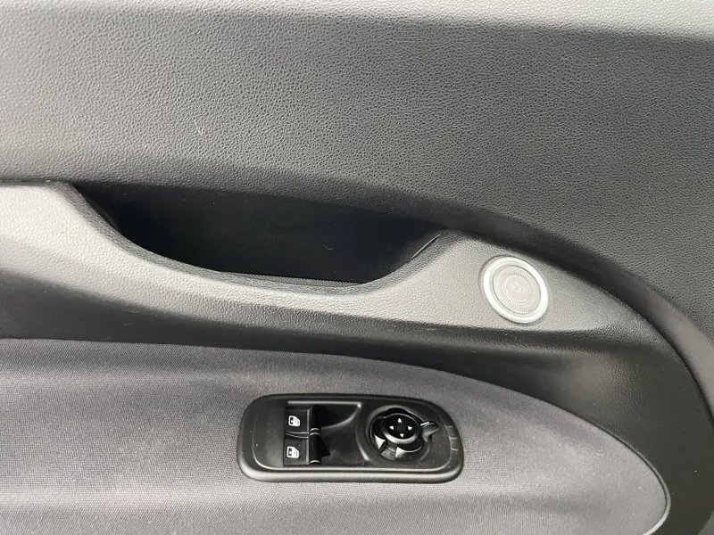 Image secondaire du véhicule 27