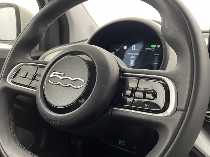 Image secondaire du véhicule 30