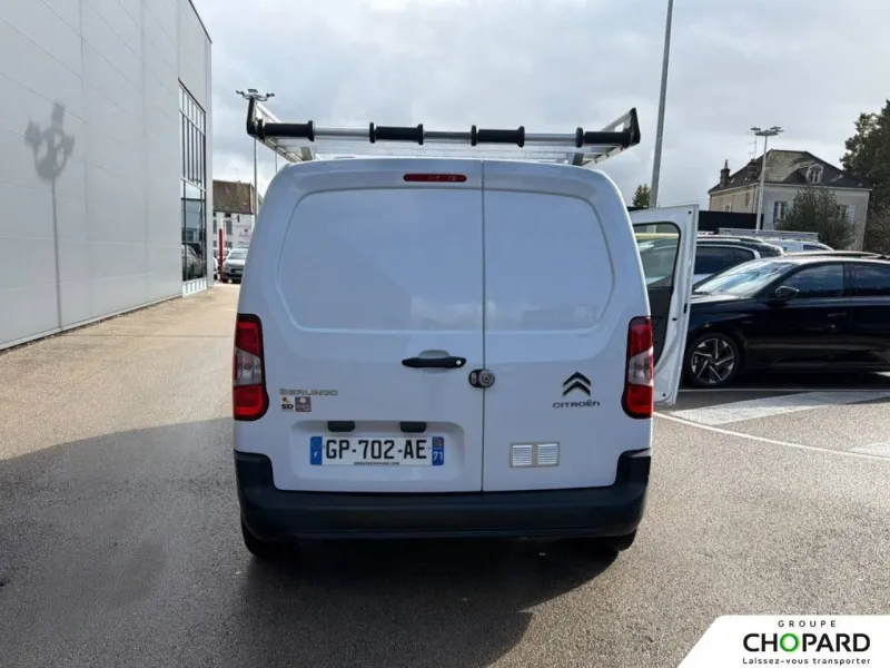 Image secondaire du véhicule 9