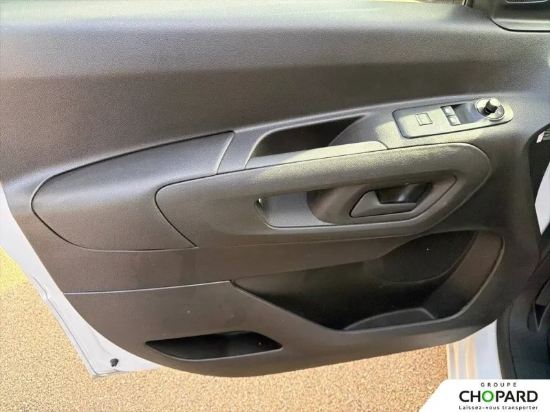 Image secondaire du véhicule 11