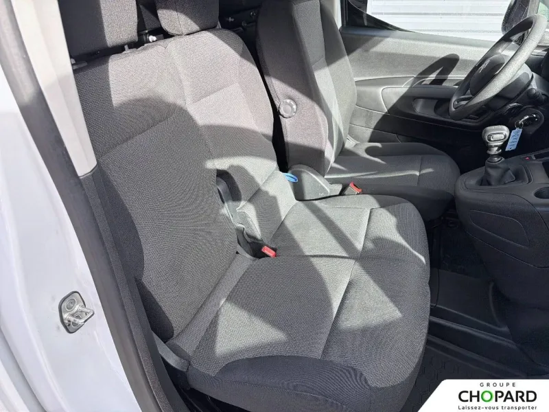 Image secondaire du véhicule 14