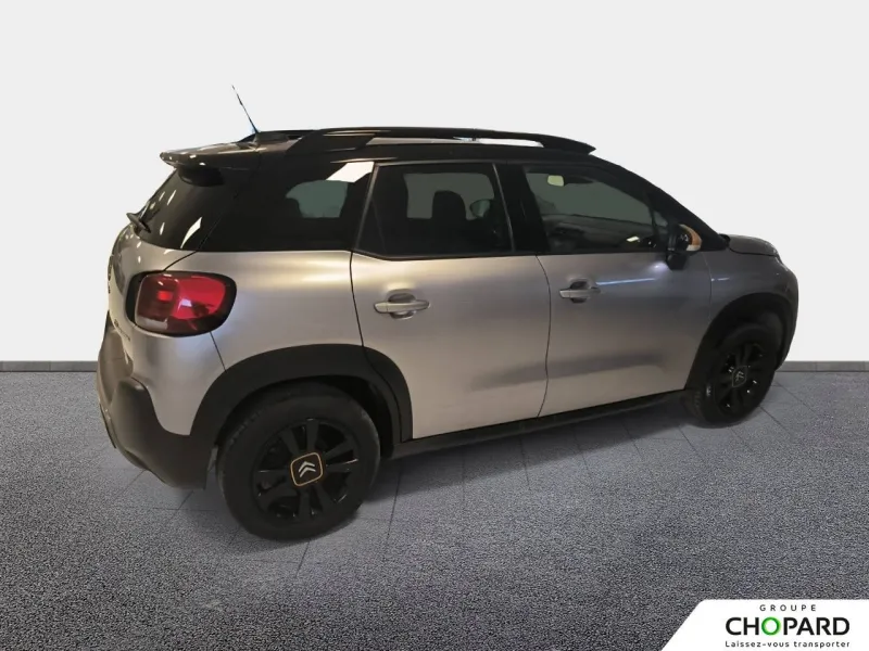 Image secondaire du véhicule 9