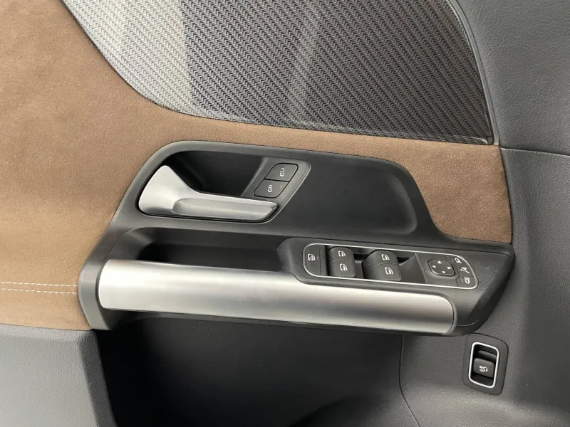 Image secondaire du véhicule 28