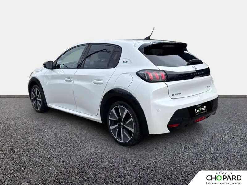 Image secondaire du véhicule 8