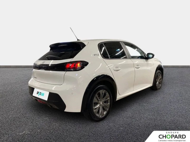 Image secondaire du véhicule 9