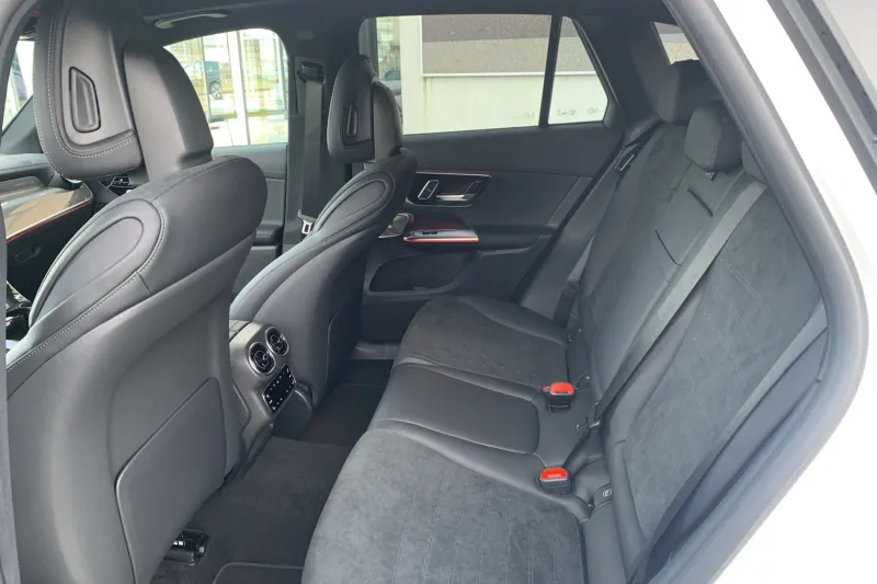 Image secondaire du véhicule 12