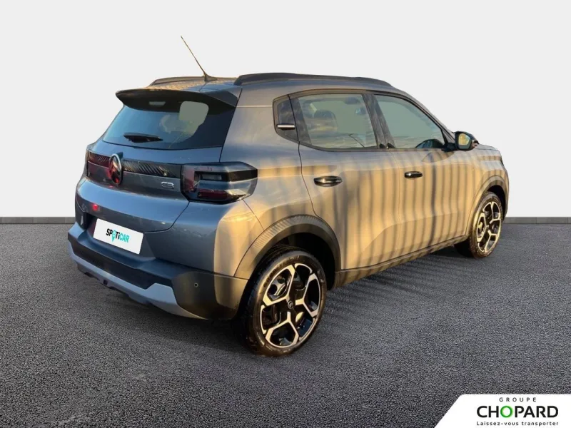 Image secondaire du véhicule 9