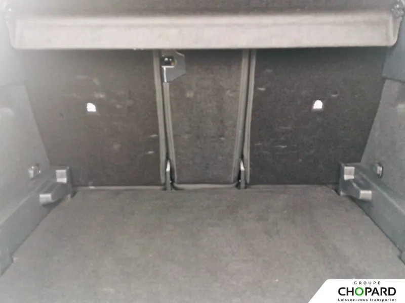 Image secondaire du véhicule 9