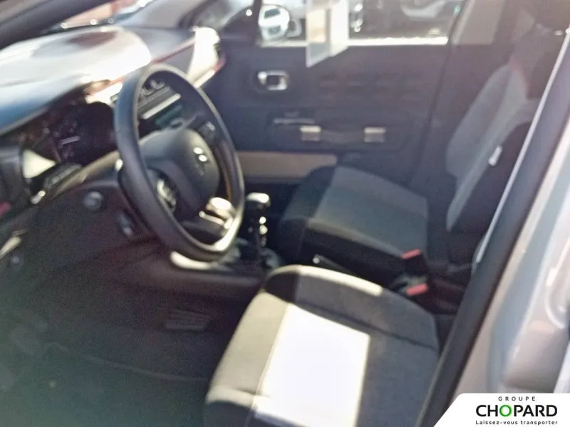 Image secondaire du véhicule 11