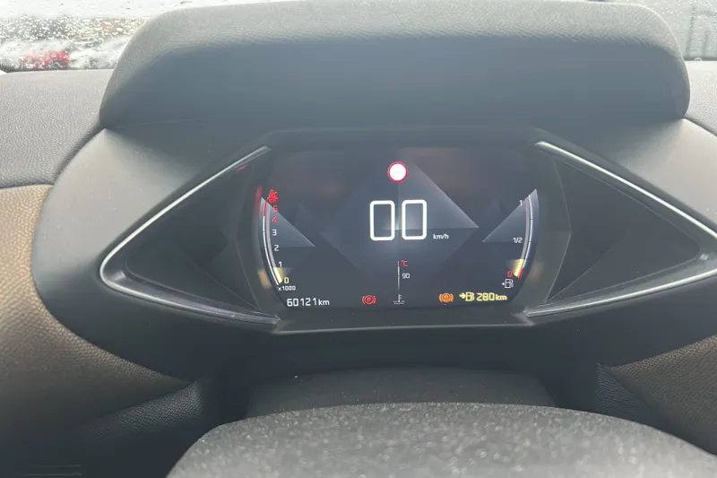 Image secondaire du véhicule 12