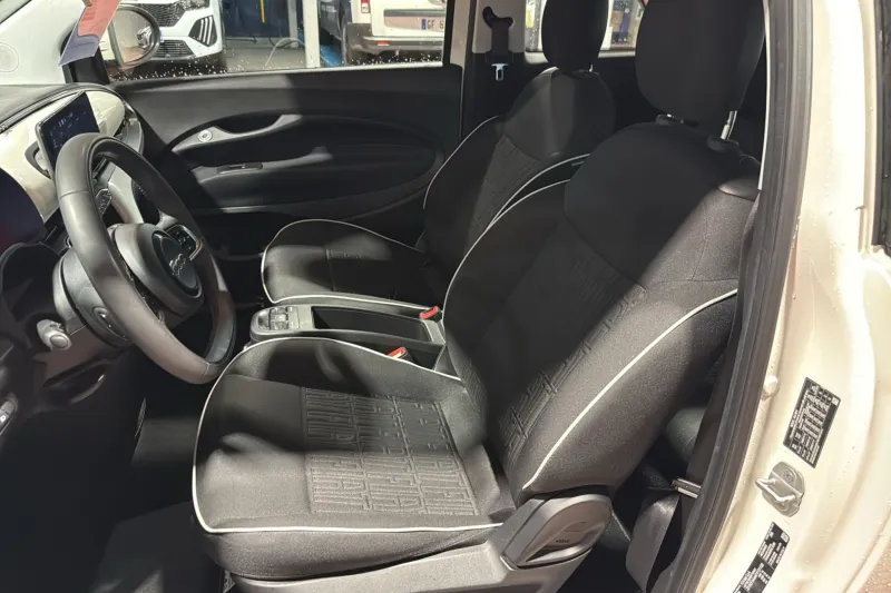 Image secondaire du véhicule 10