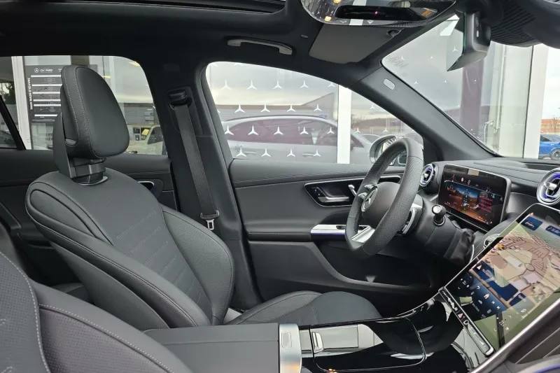 Image secondaire du véhicule 11